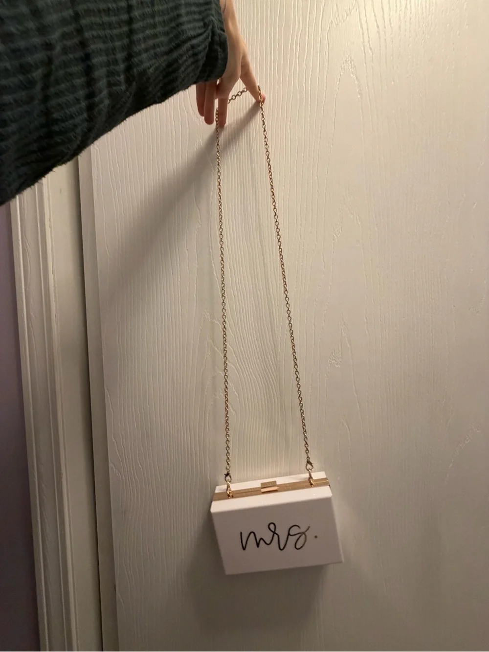 Mrs. White Acrylic Box Clutch with Gold Chain